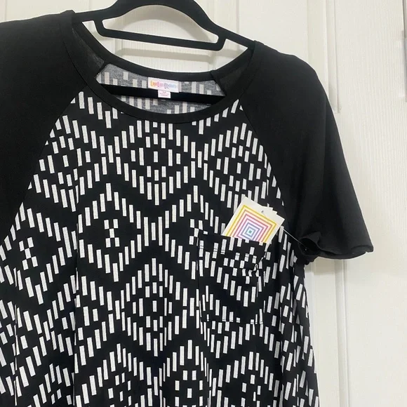 NWT LulaRoe (M) Carley Dress - Picture 3 of 4